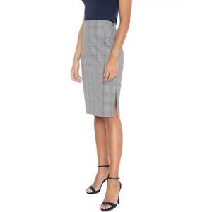 BANANA REPUBLIC Bi Stretch Plaid Pencil Skirt size 2